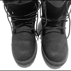 Timberland boots size 6.5M